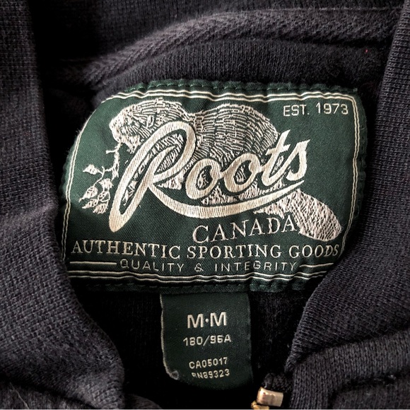 Roots Black And White Sweatshirt - Picture 8 of 8